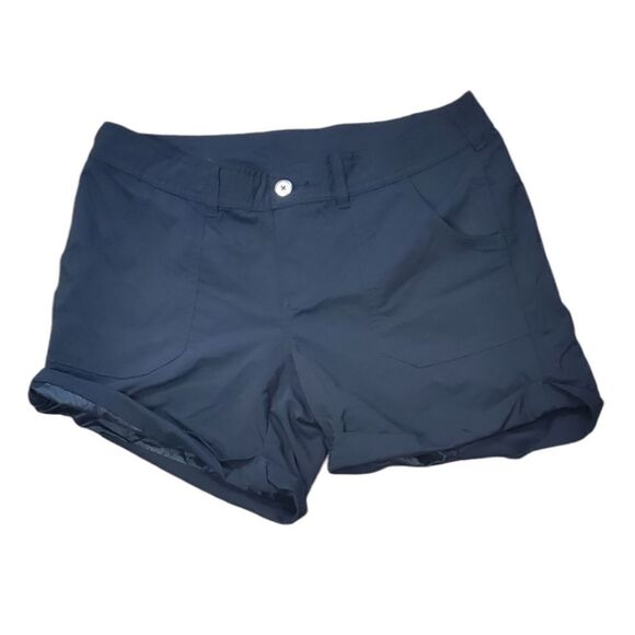 The North Face Nylon Black Cuffed Shorts - Picture 1 of 7
